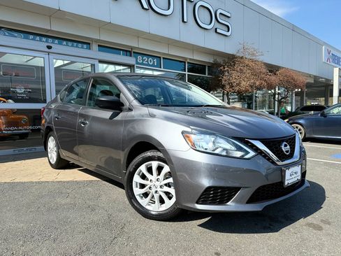 Used 2018 Nissan Sentra SV FWD image 1