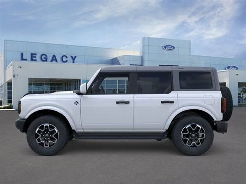 New 2026 Ford Bronco Outer Banks AWD/4WD image 3