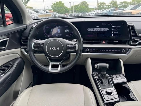 Used 2024 Kia Sportage EX FWD image 12