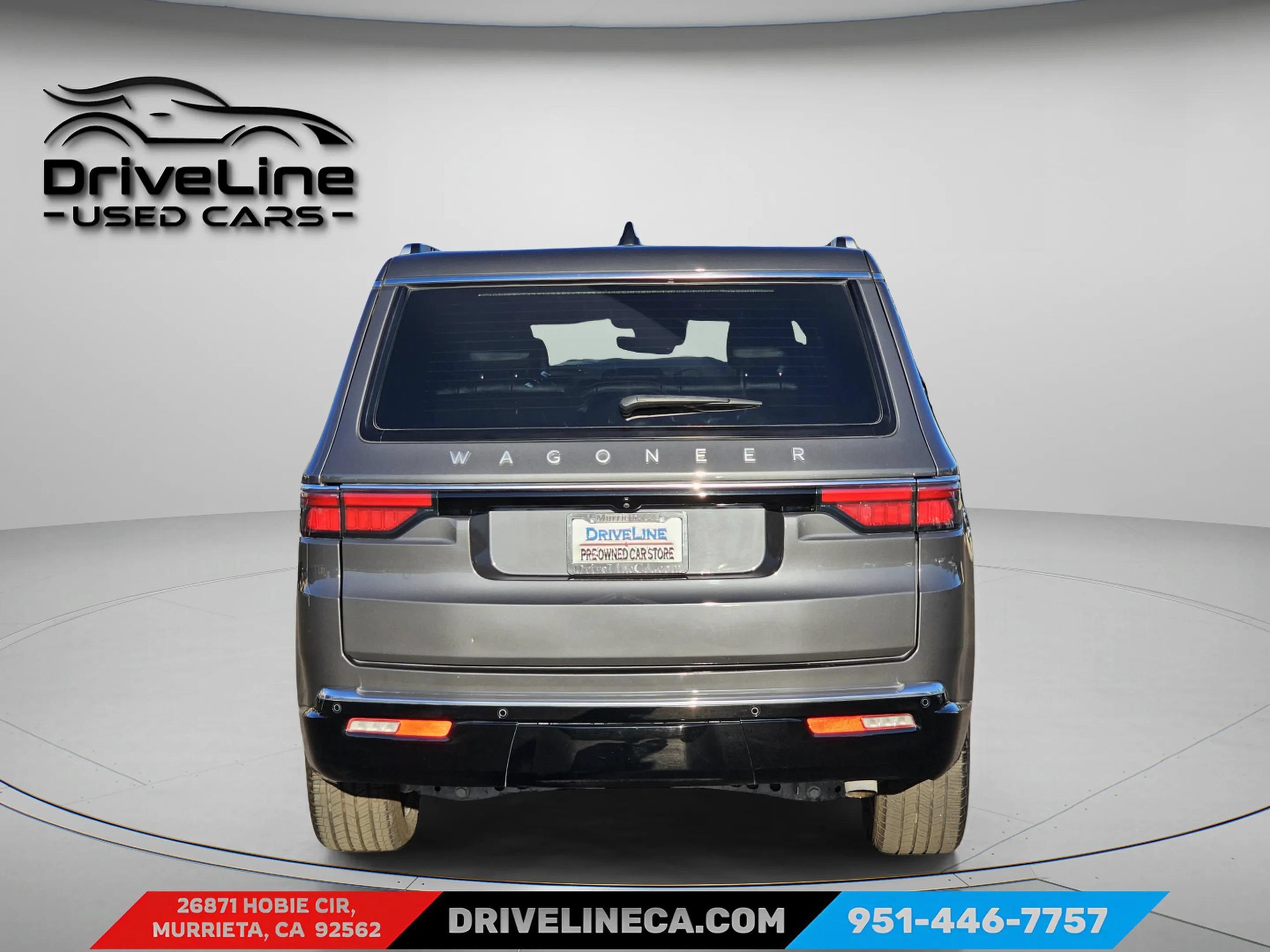 Used 2024 Jeep Wagoneer Series II w/ Flexible Seating Group RWD image 3