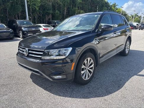Used 2018 Volkswagen Tiguan S image 5