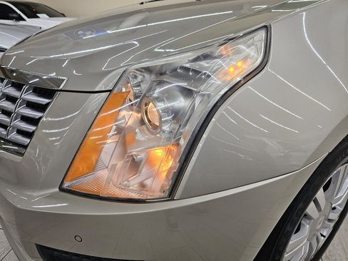 Used 2015 Cadillac SRX Luxury w/ Driver Awareness Package image 11