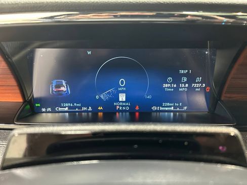 Certified 2024 Lincoln Navigator L Reserve AWD/4WD image 16