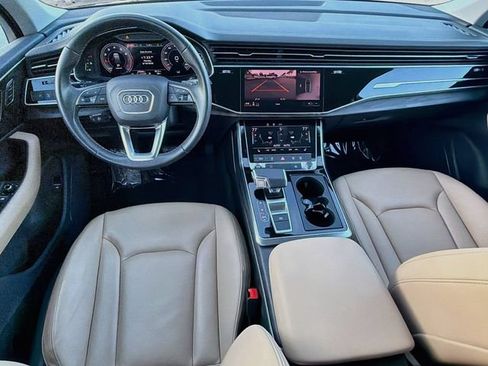Certified 2025 Audi Q7 2.0T Premium AWD/4WD image 16
