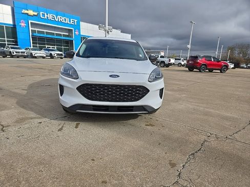 Used 2022 Ford Escape S image 9