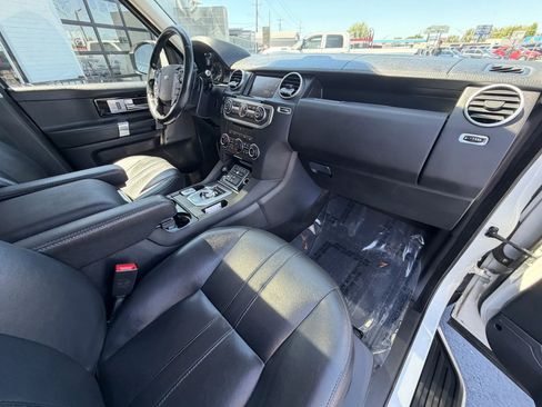 Used 2016 Land Rover LR4 HSE AWD/4WD image 13