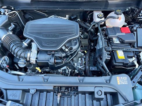 Certified 2025 Cadillac XT5 Premium Luxury image 34