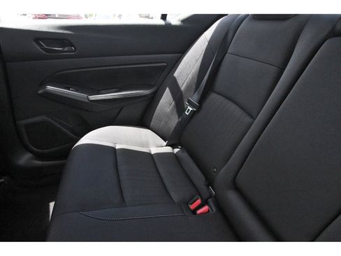 Certified 2024 Nissan Altima 2.5 SV w/ SV Premium Package FWD image 14