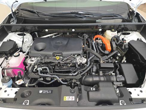 Certified 2024 Toyota RAV4 SE w/ Convenience Package AWD/4WD image 9