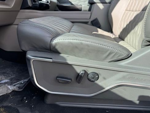 New 2026 Ford F250 Platinum w/ Platinum Plus Package image 12