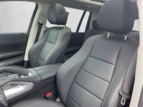 Certified 2026 Mercedes-Benz GLS 450 4MATIC image 12