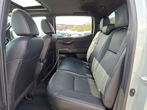 Certified 2023 Toyota Tacoma TRD Off-Road w/ TRD Premium Off Road Package image 10