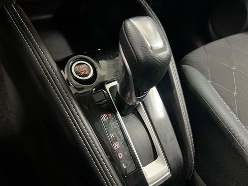 Used 2019 Nissan Kicks SV FWD image 17