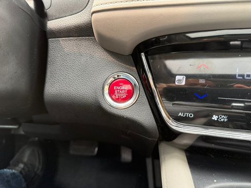 Used 2018 Honda HR-V EX image 18