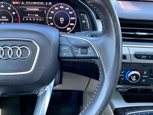 Used 2018 Audi Q7 2.0T Premium Plus AWD/4WD image 25