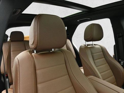 Used 2026 Mercedes-Benz GLE 450 4MATIC image 28