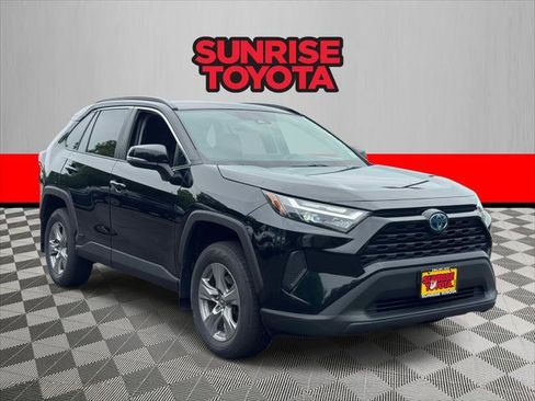 Certified 2023 Toyota RAV4 XLE w/ Convenience Package AWD/4WD image 1