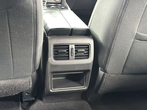 Used 2023 Nissan Rogue S image 36