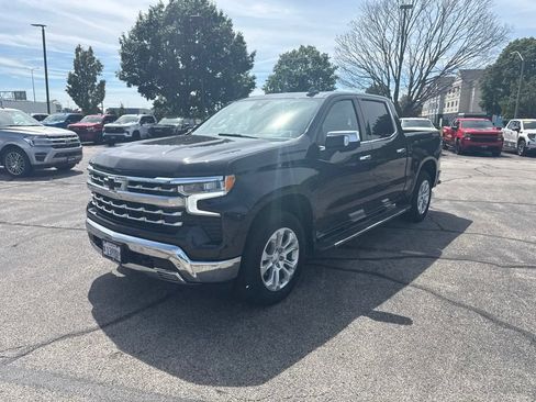 Used 2023 Chevrolet Silverado 1500 LTZ w/ Technology Package AWD/4WD image 5