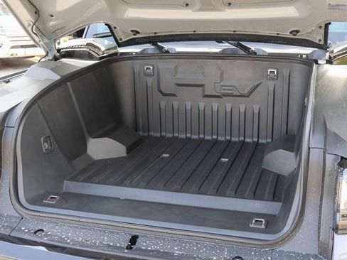 New 2026 GMC Hummer EV 4x4 Crew Cab image 10