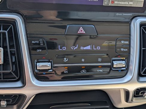 Certified 2023 Kia Sorento S AWD/4WD image 23