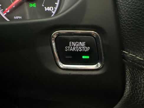 Used 2019 GMC Acadia SLE FWD image 16