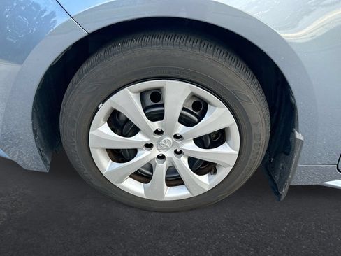 Used 2025 Toyota Corolla LE FWD image 10