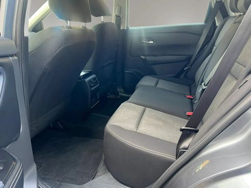 Used 2024 Nissan Rogue SV FWD image 28