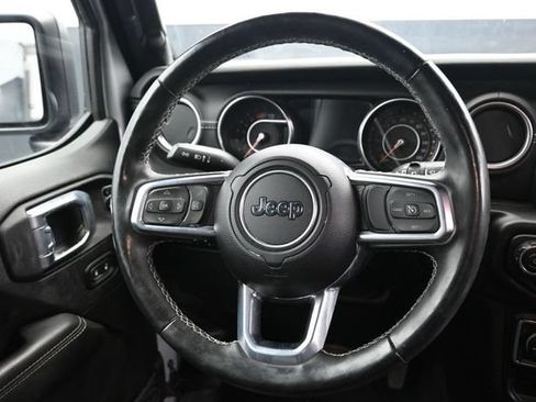 Used 2023 Jeep Wrangler Unlimited Sahara w/ LED Lighting Group AWD/4WD image 15