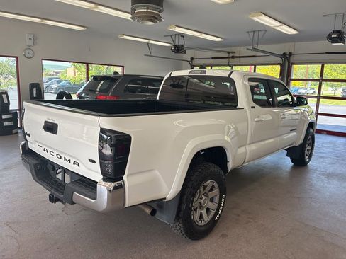 Used 2023 Toyota Tacoma SR5 AWD/4WD image 21
