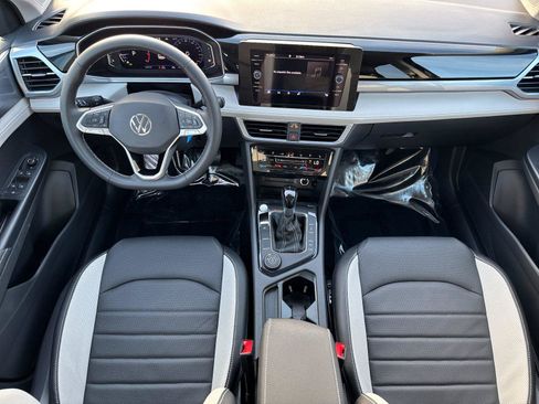 New 2026 Volkswagen Taos SEL AWD/4WD image 12