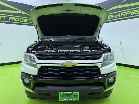 Used 2022 Chevrolet Colorado LT w/ Safety Package AWD/4WD image 4