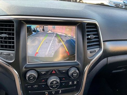 Used 2015 Jeep Grand Cherokee Altitude image 14