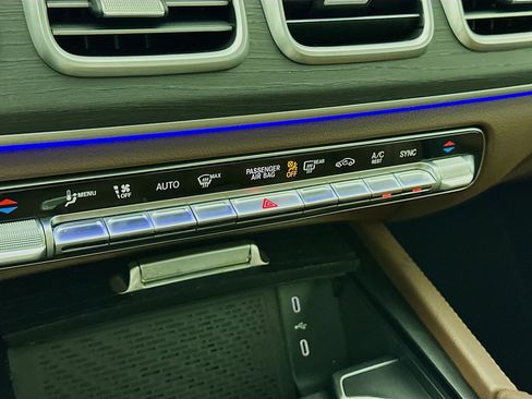 Certified 2025 Mercedes-Benz GLE 350 GLE 350 image 17