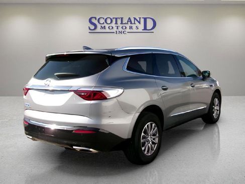 Used 2024 Buick Enclave Premium image 6