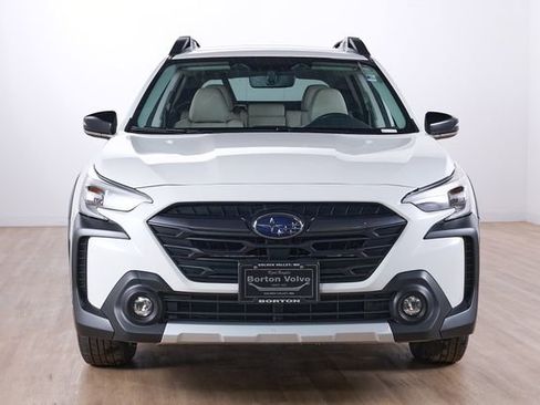 Used 2023 Subaru Outback Limited image 2