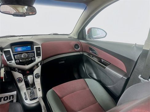 Used 2012 Chevrolet Cruze Eco image 21