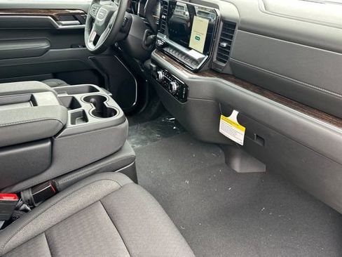 New 2026 GMC Sierra 1500 Elevation w/ Elevation Select Package AWD/4WD image 17