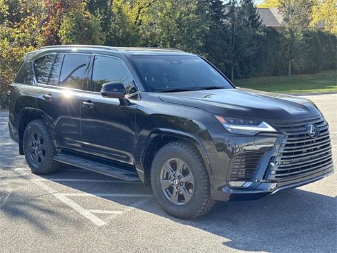 New 2025 Lexus LX 700h Overtrail image 3