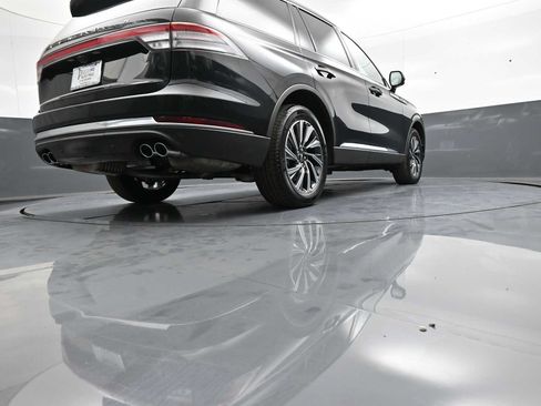 Used 2026 Lincoln Aviator AWD image 34