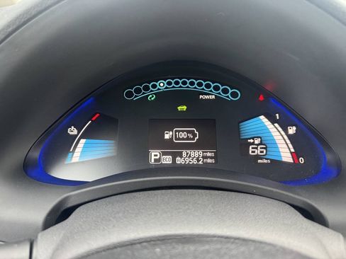 Used 2015 Nissan Leaf S w/ Charge Package FWD image 18