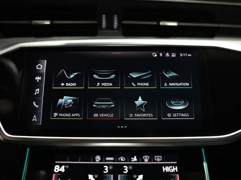 Used 2022 Audi RS 7 Sportback AWD/4WD image 28