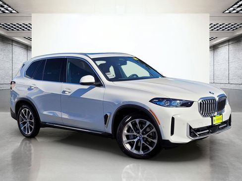 Used 2026 BMW X5 xDrive40i AWD/4WD image 2