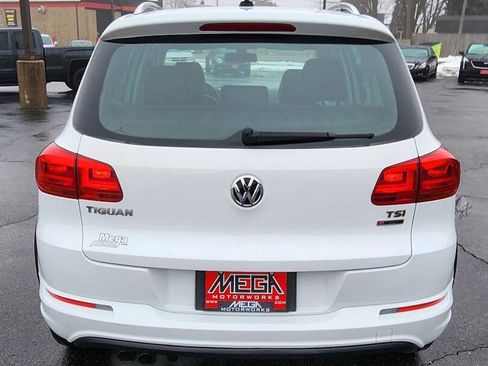 Used 2017 Volkswagen Tiguan Sport image 10