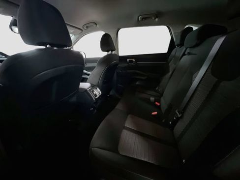 Certified 2024 Kia Sorento LX FWD image 23