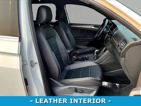 Used 2022 Volkswagen Tiguan SEL R-Line AWD/4WD image 29