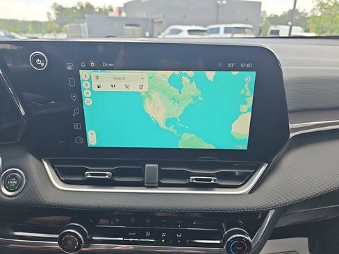 Used 2025 Chevrolet Equinox LT FWD image 26