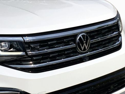 Used 2023 Volkswagen Atlas Cross Sport SEL Premium R-Line AWD/4WD image 27
