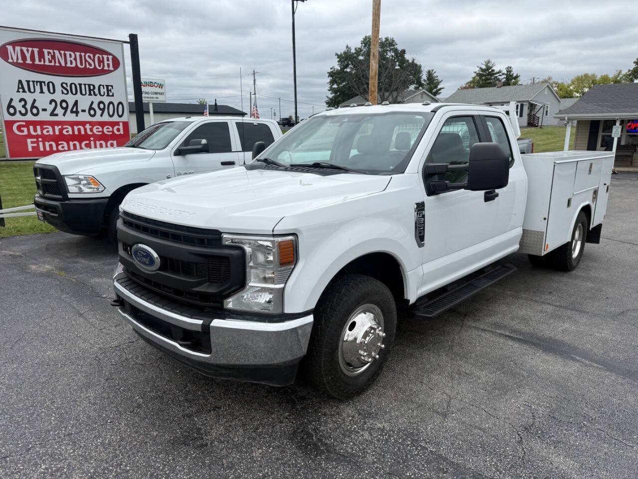Used 2021 Ford F350 XL w/ Power Equipment Group RWD image 2