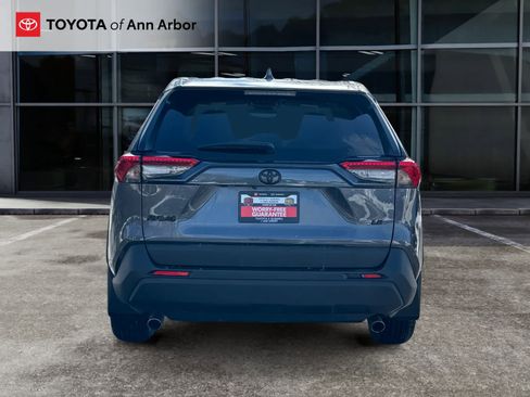 Used 2024 Toyota RAV4 LE image 9